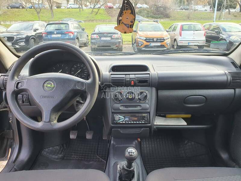 Opel Corsa B 