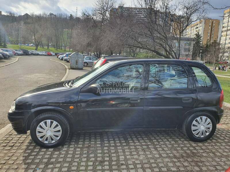 Opel Corsa B 