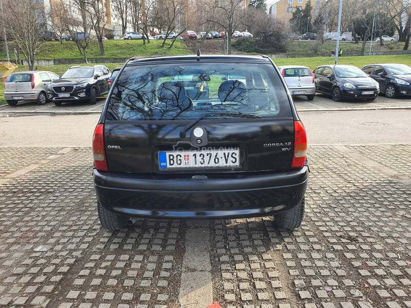 Opel Corsa B 