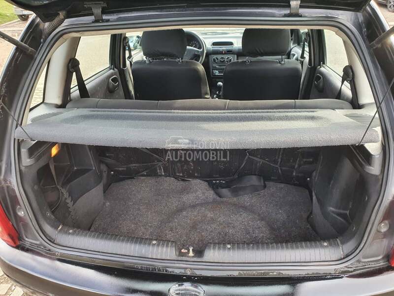 Opel Corsa B 