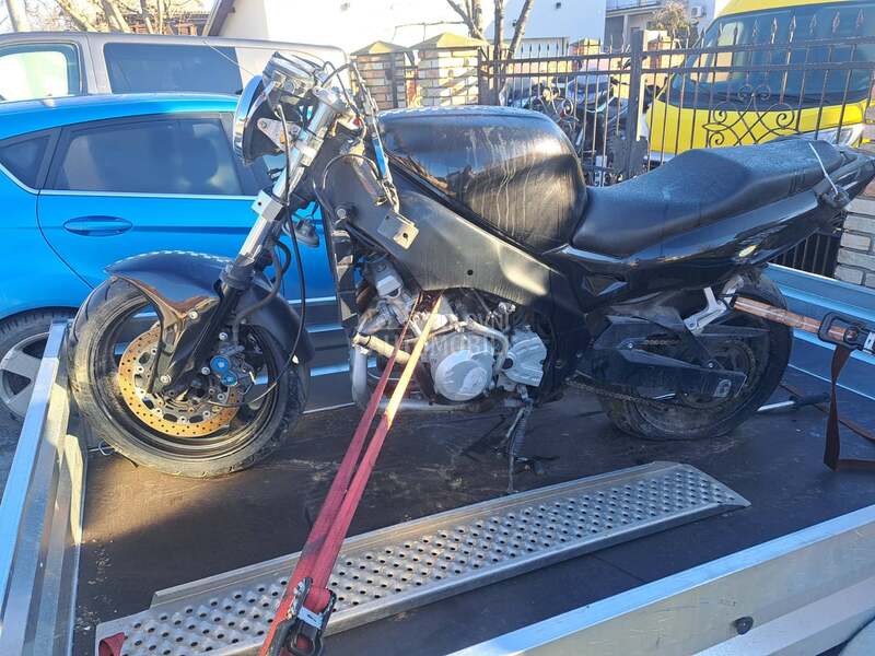 Yamaha thundercat 600 delovi