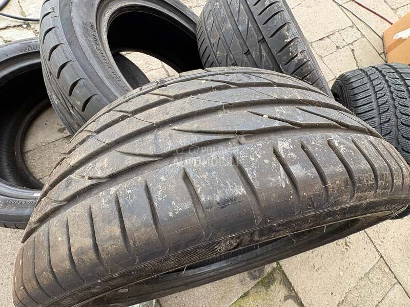 Maxxis 235/50 R18 Letnja