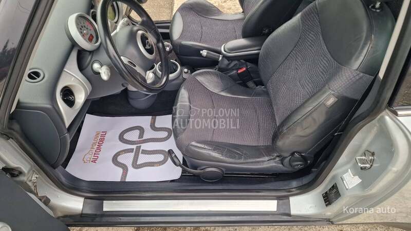 MINI Cooper 1.6