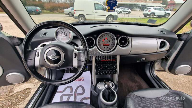 MINI Cooper 1.6