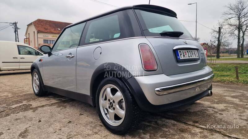MINI Cooper 1.6