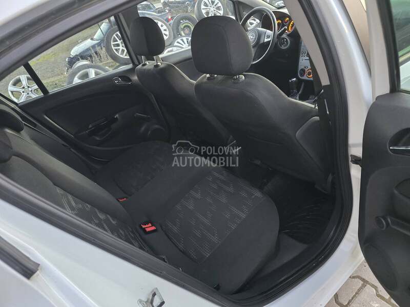 Opel Corsa D 