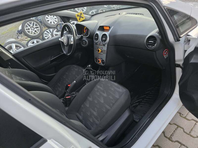 Opel Corsa D 