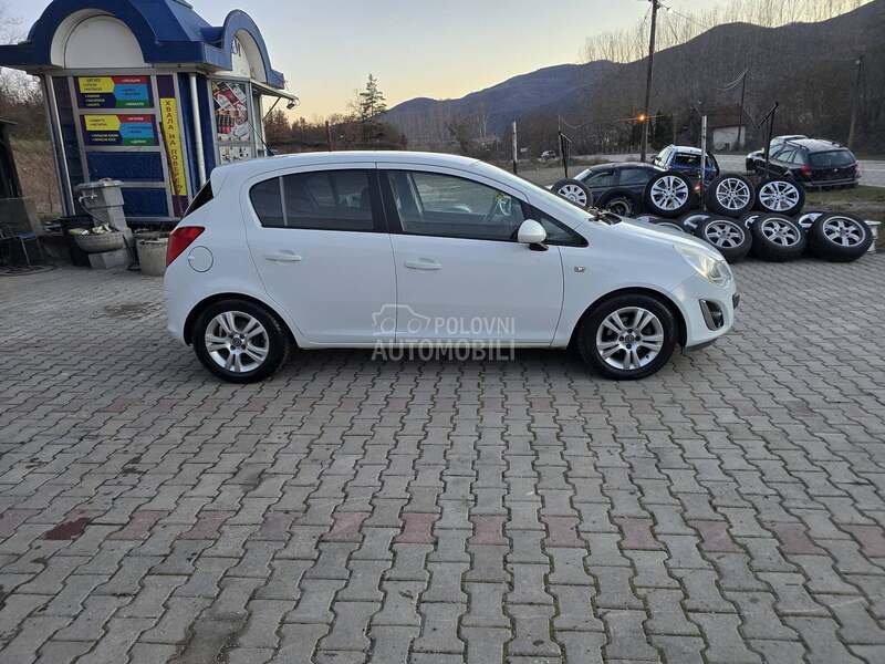 Opel Corsa D 