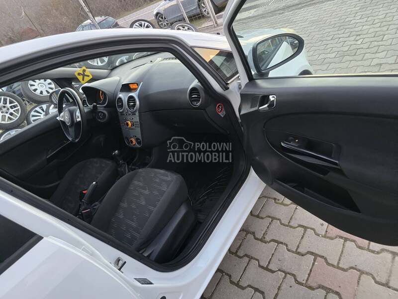 Opel Corsa D 