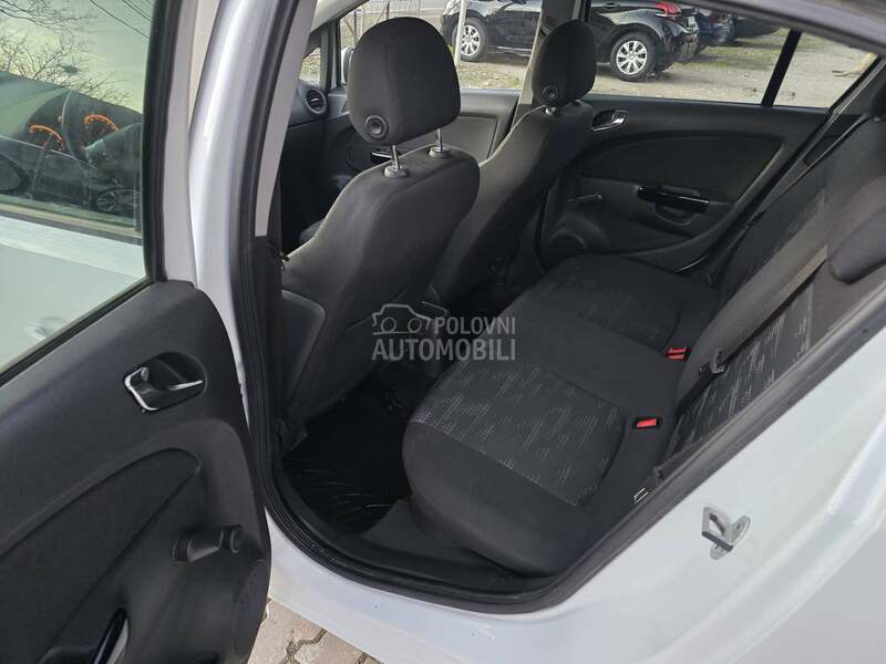 Opel Corsa D 