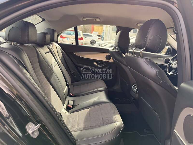 Mercedes Benz E 220 4 matic