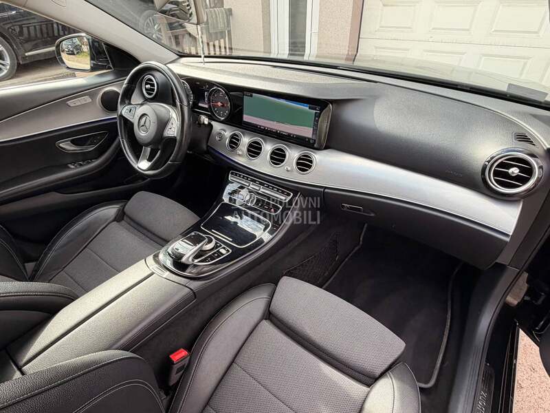 Mercedes Benz E 220 4 matic