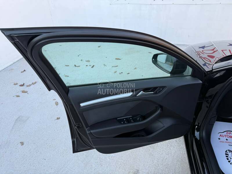 Audi A3 1.6TDI STRONIC/LED