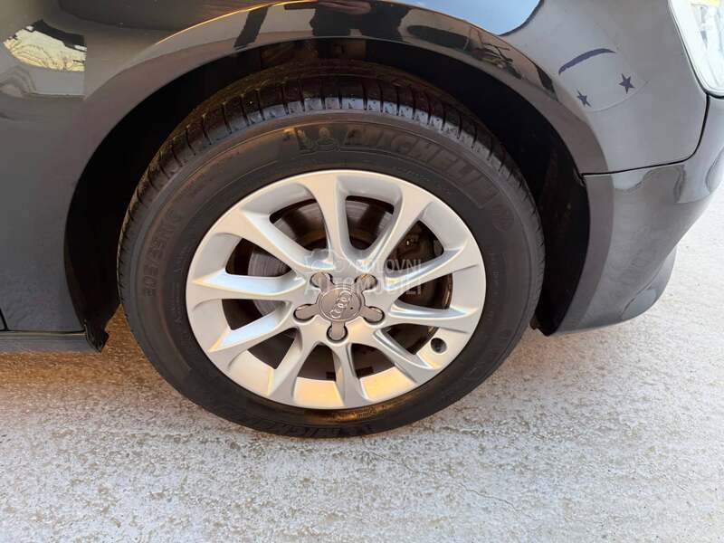 Audi A3 1.6TDI STRONIC/LED