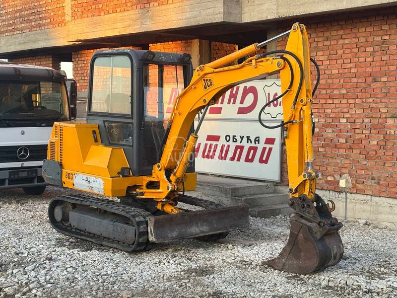 JCB 803