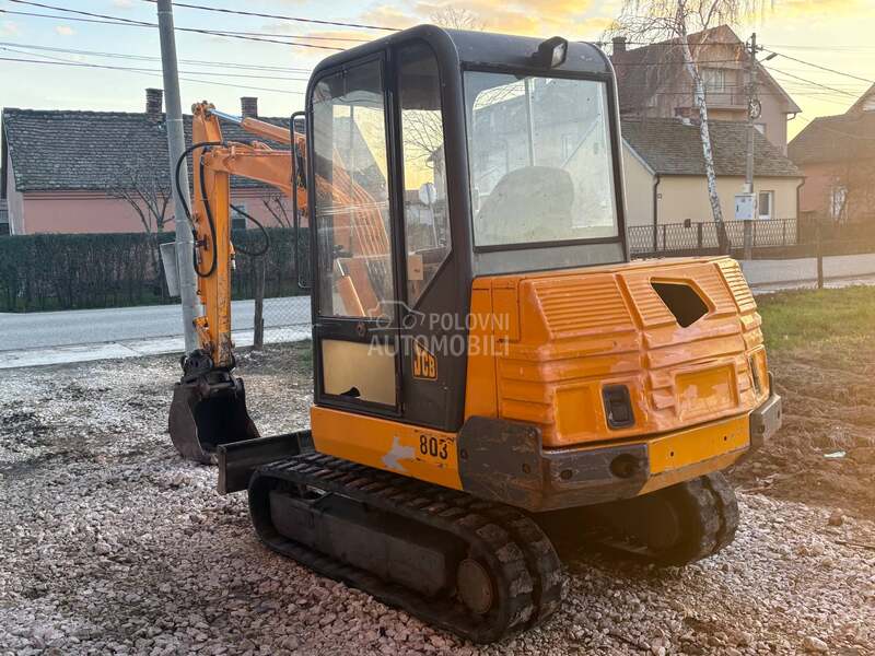 JCB 803