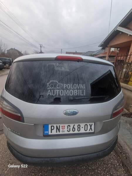Ford S-Max 