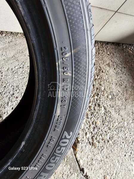 Semperit 205/50 R17 Letnja