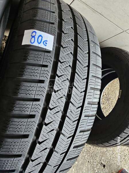 Vredestein 215/55 R18 Zimska