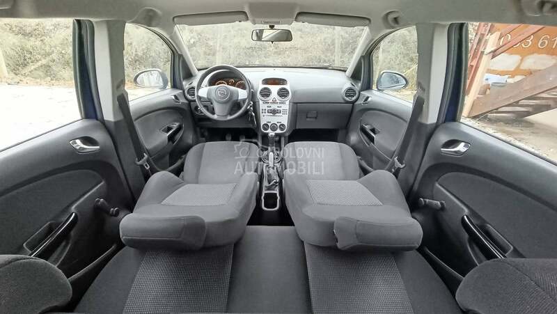 Opel Corsa D 1.2b SELECTION