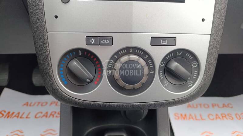 Opel Corsa D 1.2b SELECTION