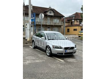 Volvo S40 