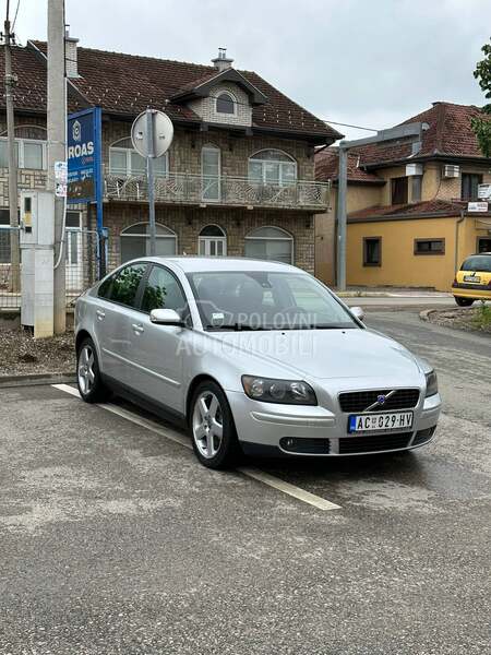 Volvo S40 