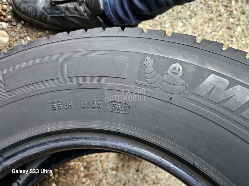 Michelin 225/75 R16 Letnja