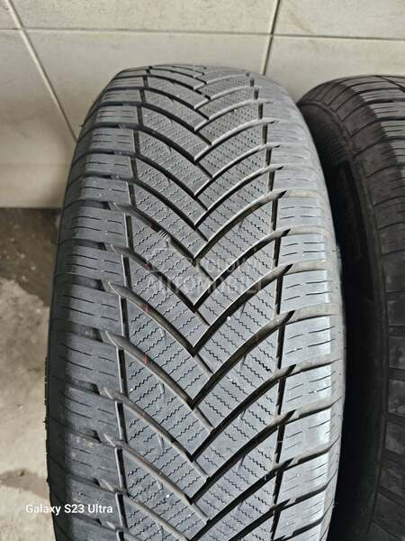 Tracmax 215/70 R16 Zimska