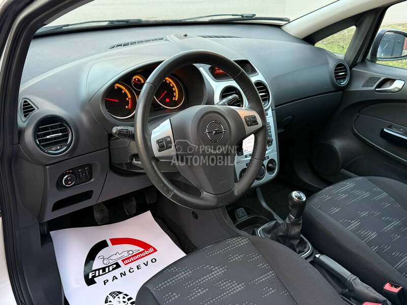 Opel Corsa D 1.3 CDTI COSMO NOVA