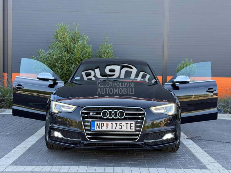 Audi S5 