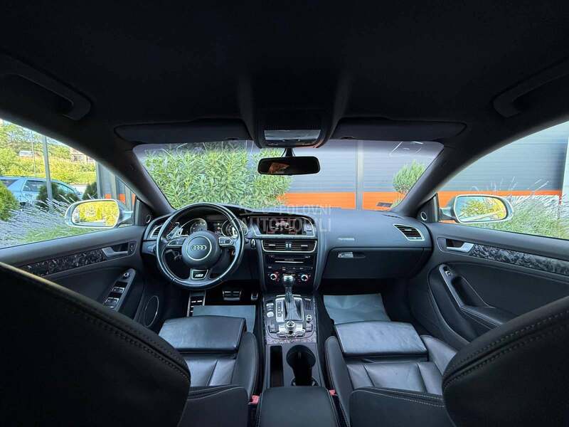 Audi S5 