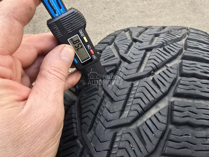 Riken 215/55 R17 Zimska