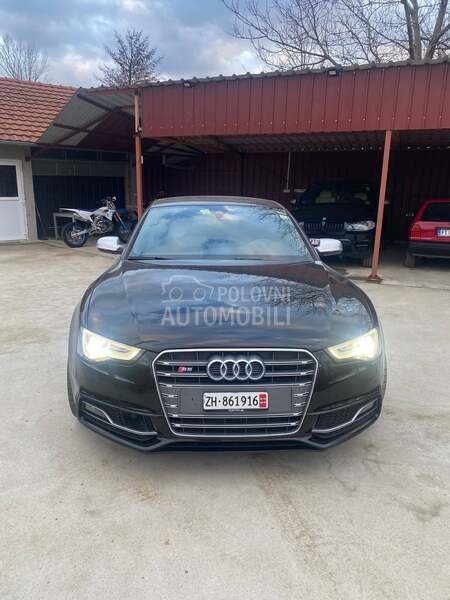 Audi S5 