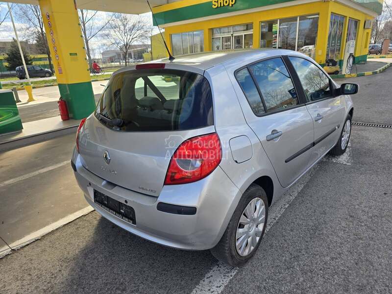 Renault Clio 1,6 privilege