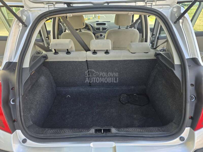 Renault Clio 1,6 privilege