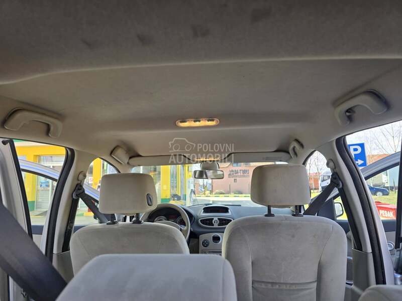 Renault Clio 1,6 privilege