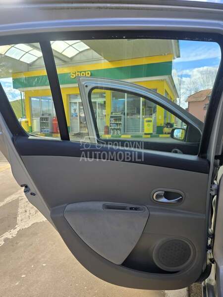 Renault Clio 1,6 privilege