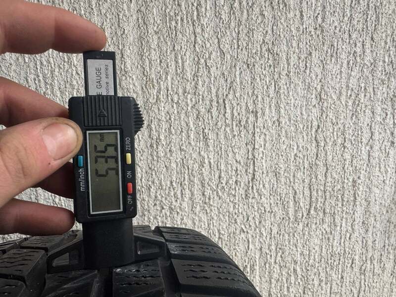 Continental 215/60 R16 Zimska