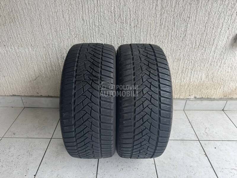 Dunlop 235/45 R17 Zimska