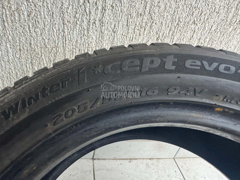 Hankook 205/55 R16 Zimska