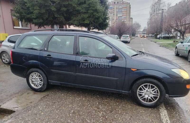 Ford Focus 1.6B