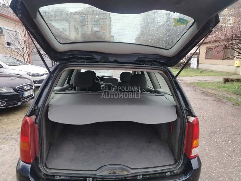 Ford Focus 1.6B