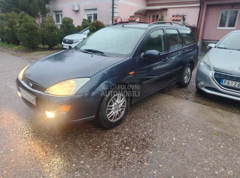 Ford Focus 1.6B