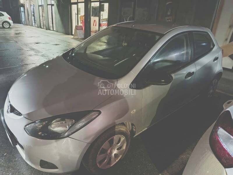 Mazda 2 