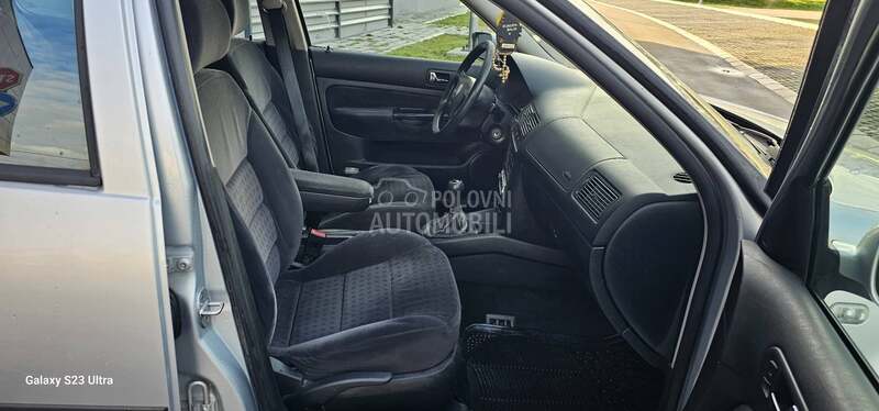 Volkswagen Golf 4 1.6