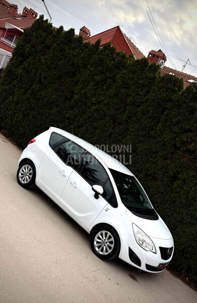 Opel Meriva 150 YEARS CH