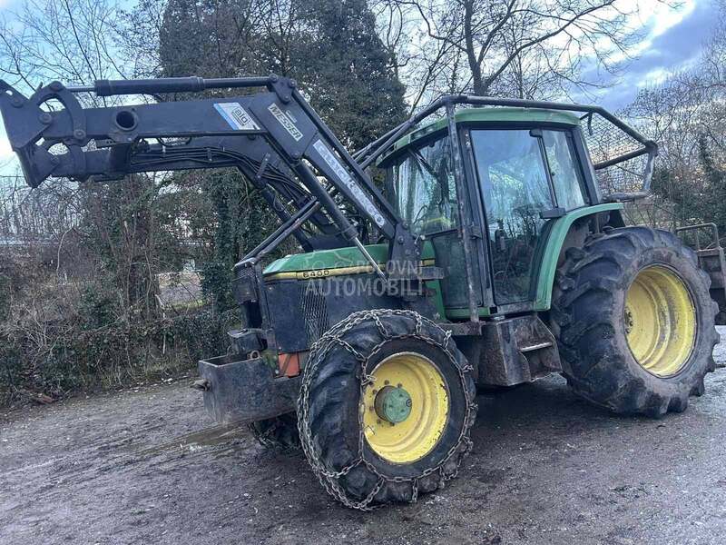 John Deere 6400 šumski