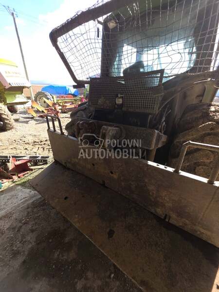 John Deere 6400 šumski