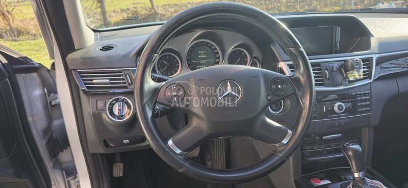 Mercedes Benz E 250 